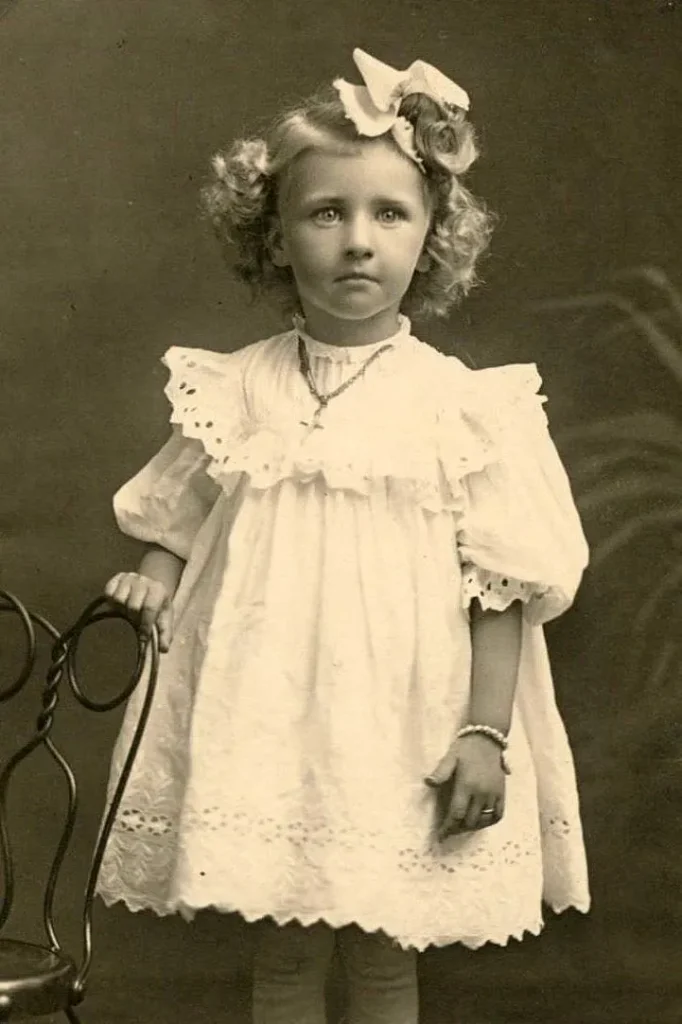 4 year old girl 1910